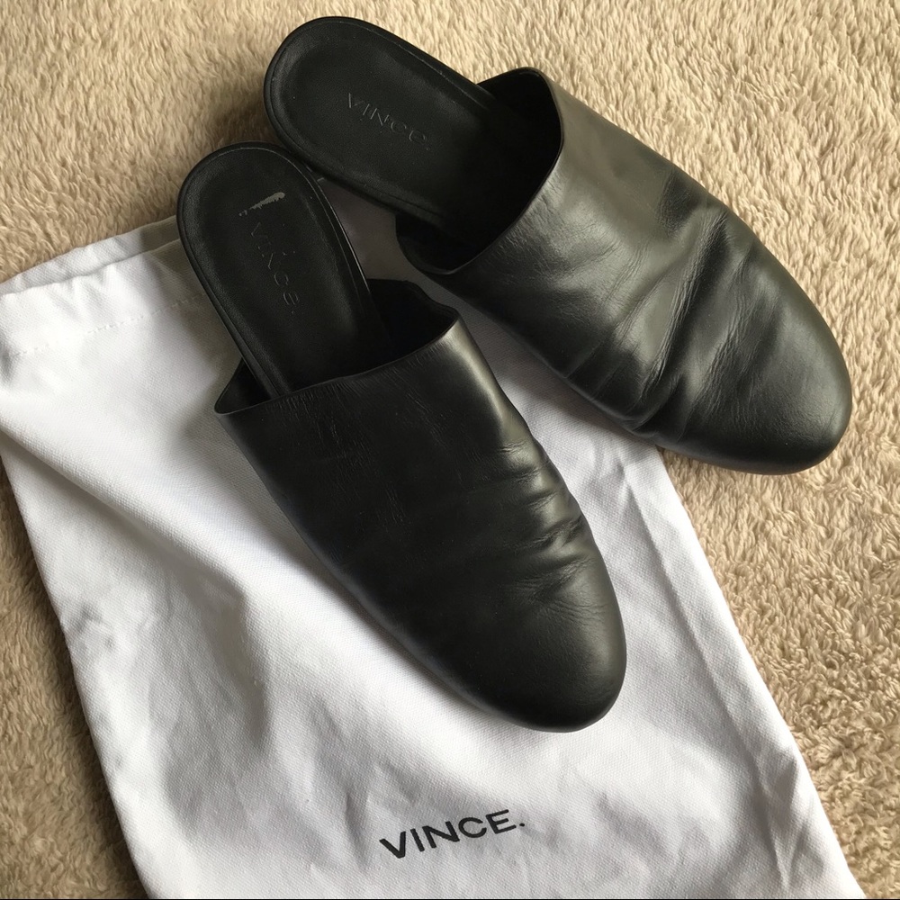 VINCE. Black Leather Slippers